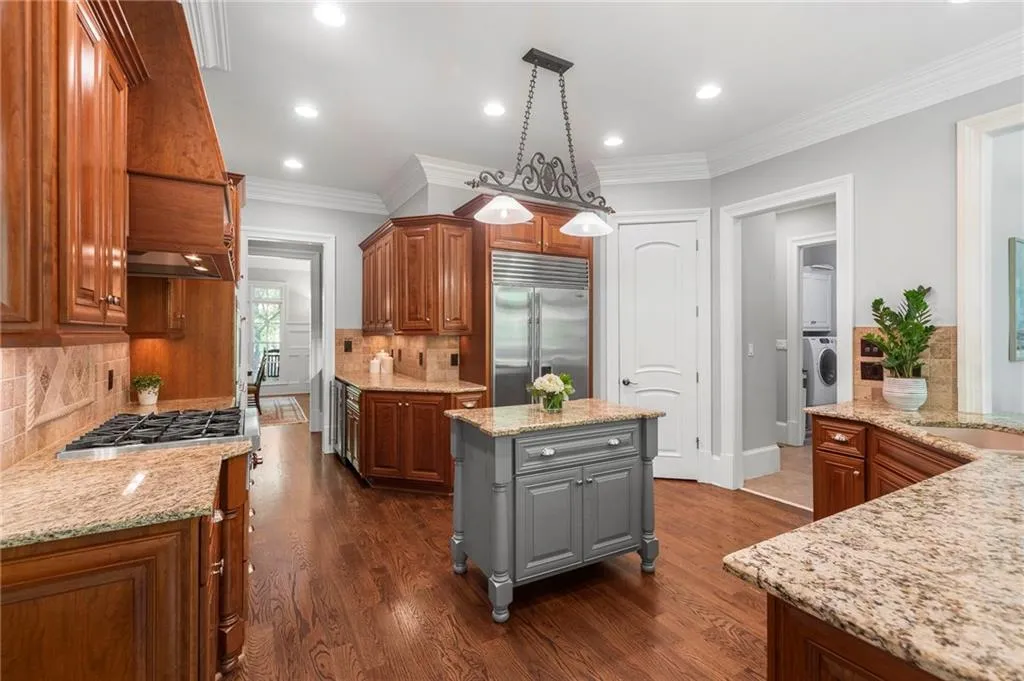 85 Stewart Drive, Atlanta, Georgia 30342, 6 Bedrooms Bedrooms, ,6 BathroomsBathrooms,Residential,Sold,85 Stewart Drive,7200961