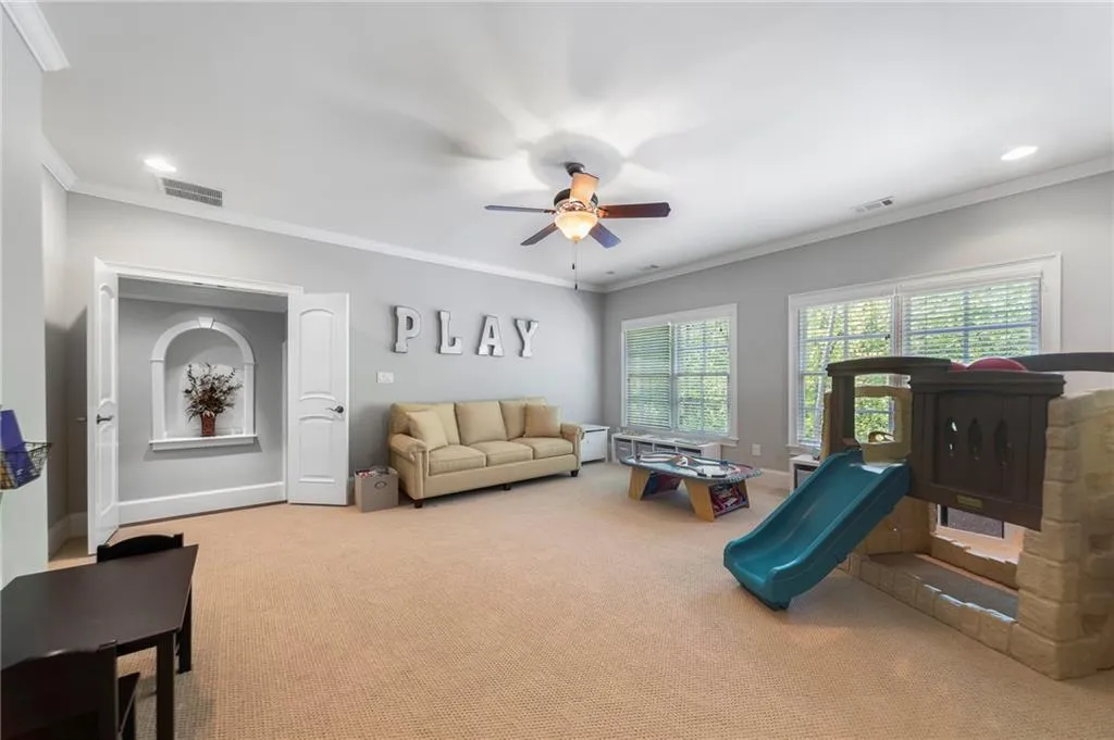 85 Stewart Drive, Atlanta, Georgia 30342, 6 Bedrooms Bedrooms, ,6 BathroomsBathrooms,Residential,Sold,85 Stewart Drive,7200961