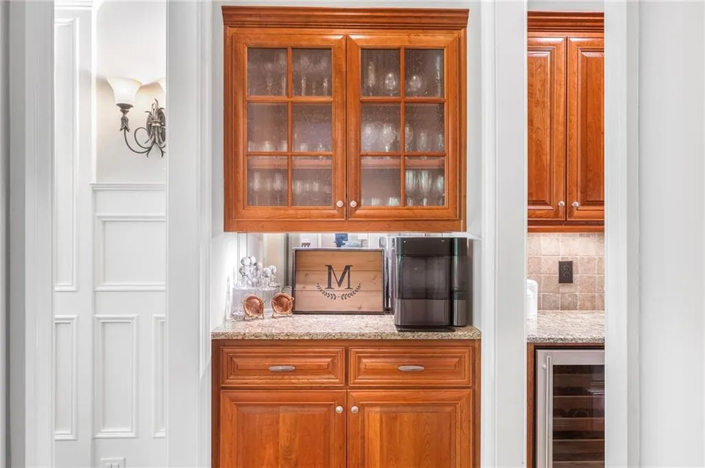 85 Stewart Drive, Atlanta, Georgia 30342, 6 Bedrooms Bedrooms, ,6 BathroomsBathrooms,Residential,Sold,85 Stewart Drive,7200961