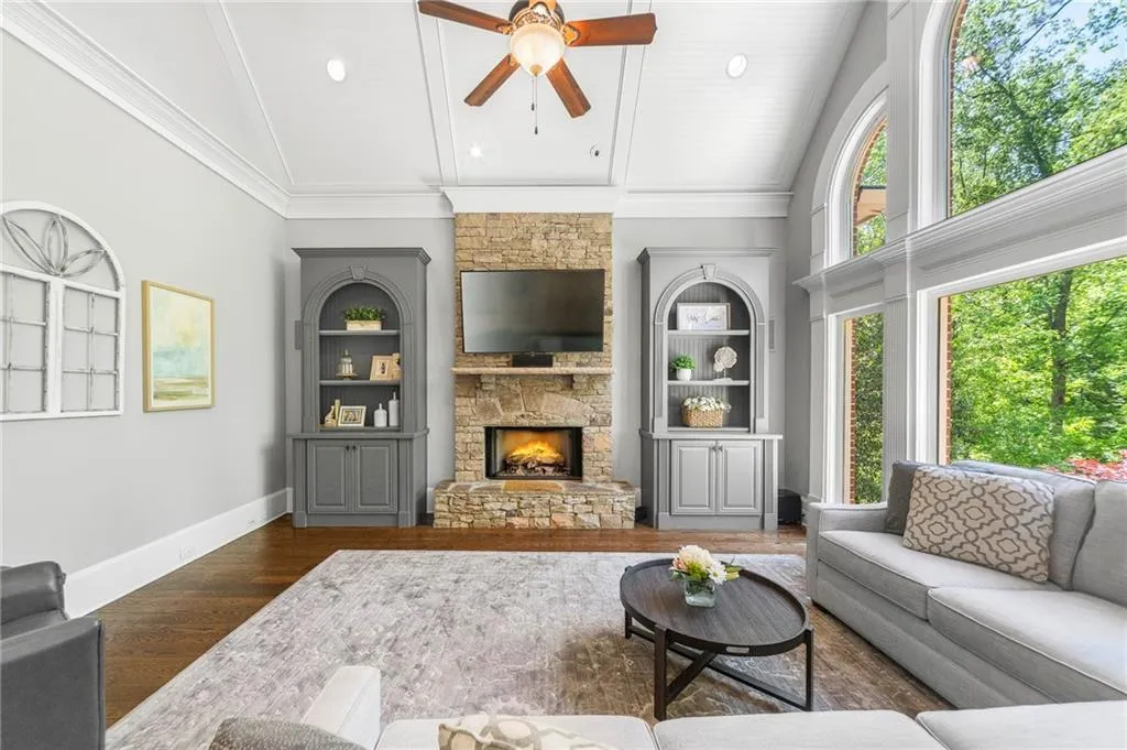 85 Stewart Drive, Atlanta, Georgia 30342, 6 Bedrooms Bedrooms, ,6 BathroomsBathrooms,Residential,Sold,85 Stewart Drive,7200961