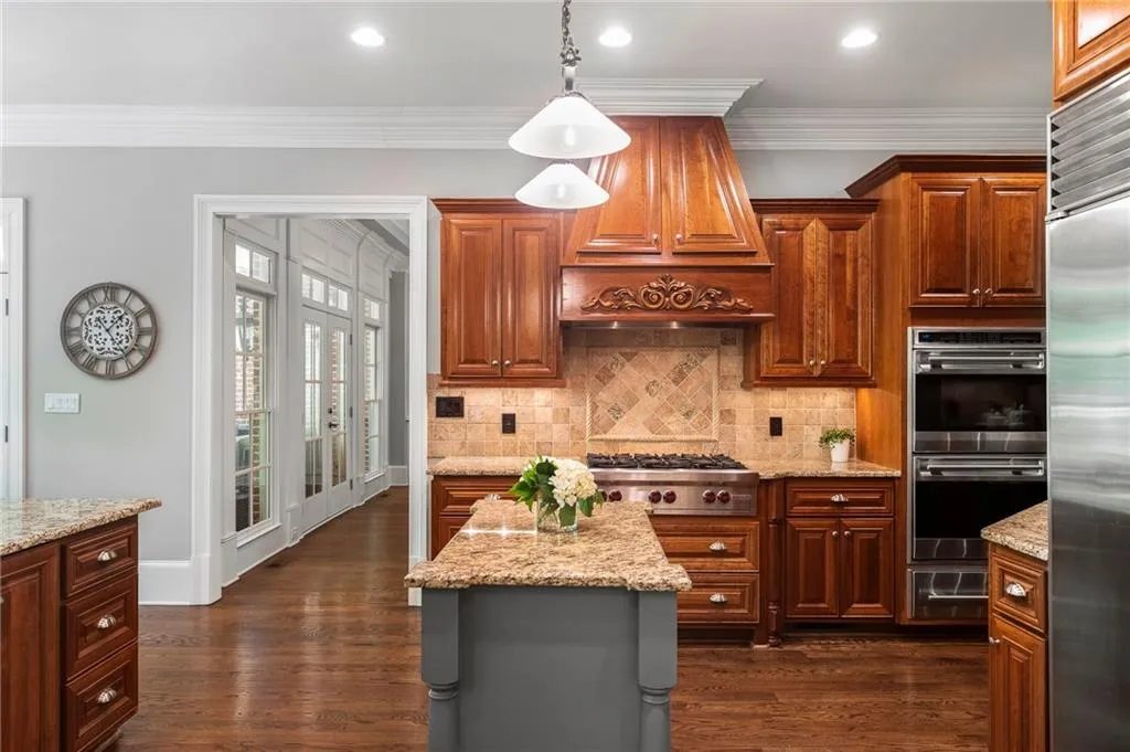 85 Stewart Drive, Atlanta, Georgia 30342, 6 Bedrooms Bedrooms, ,6 BathroomsBathrooms,Residential,Sold,85 Stewart Drive,7200961