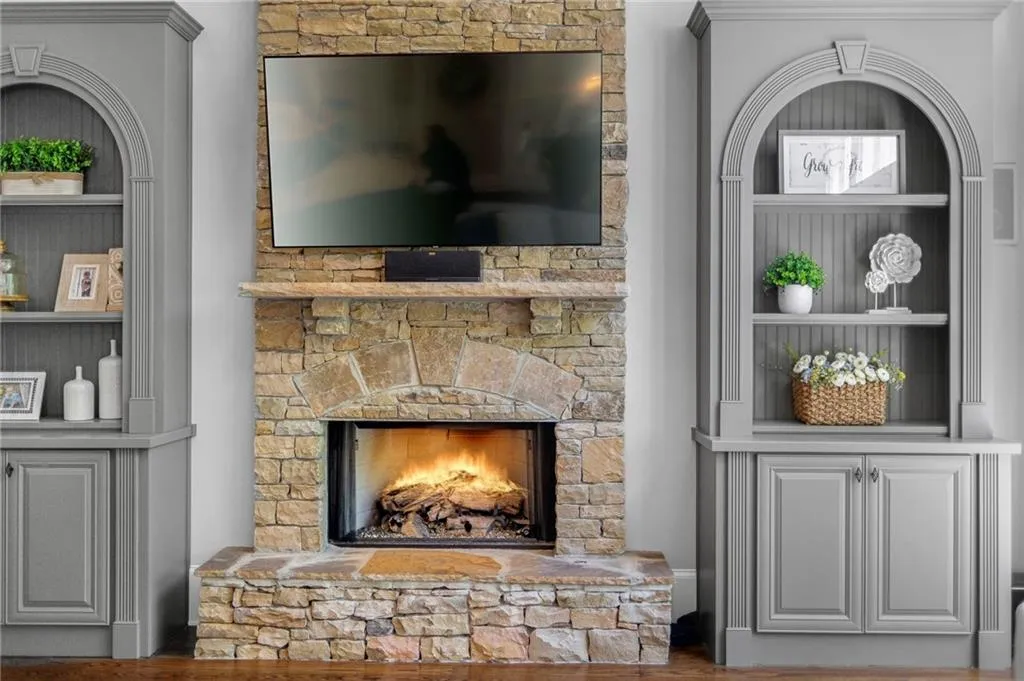 85 Stewart Drive, Atlanta, Georgia 30342, 6 Bedrooms Bedrooms, ,6 BathroomsBathrooms,Residential,Sold,85 Stewart Drive,7200961