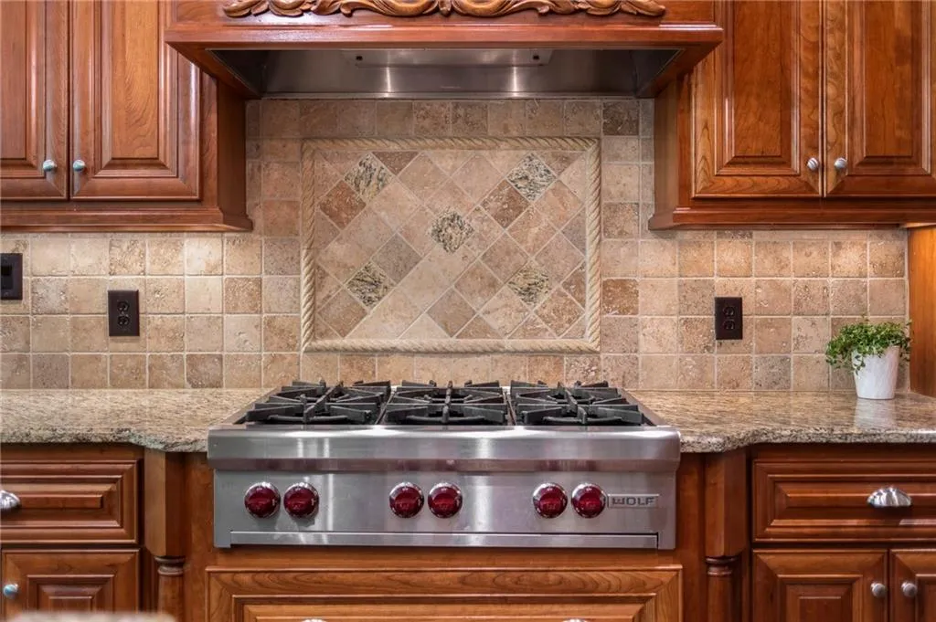 85 Stewart Drive, Atlanta, Georgia 30342, 6 Bedrooms Bedrooms, ,6 BathroomsBathrooms,Residential,Sold,85 Stewart Drive,7200961