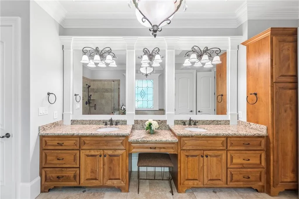 85 Stewart Drive, Atlanta, Georgia 30342, 6 Bedrooms Bedrooms, ,6 BathroomsBathrooms,Residential,Sold,85 Stewart Drive,7200961