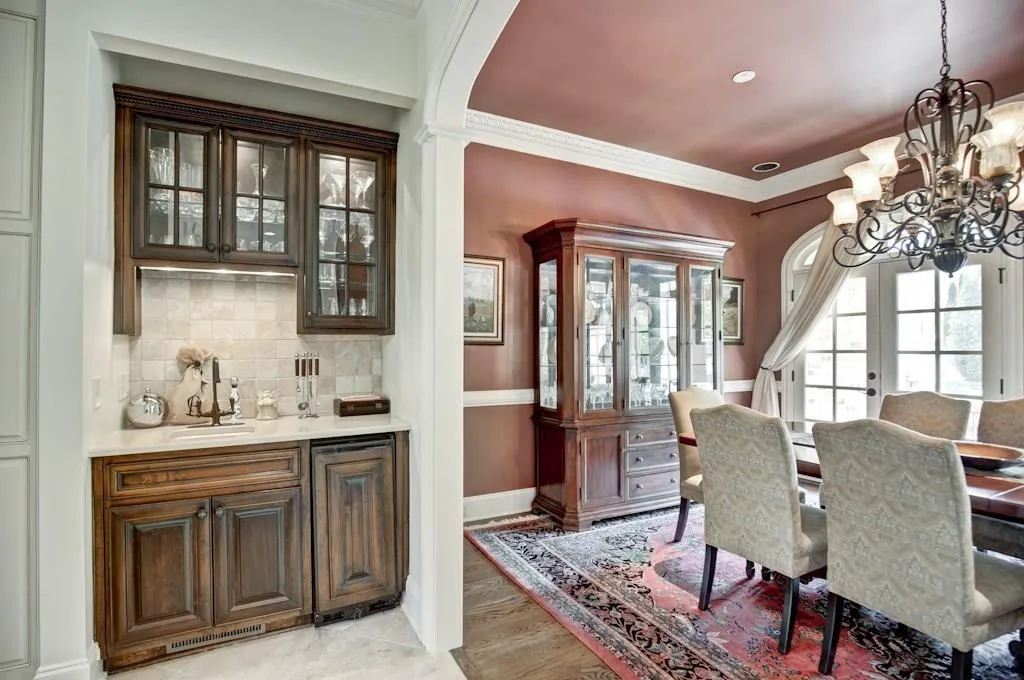 230 Trimble Crest Drive, Atlanta, Georgia 30342, 5 Bedrooms Bedrooms, ,5 BathroomsBathrooms,Residential,Sold,230 Trimble Crest Drive,5838396