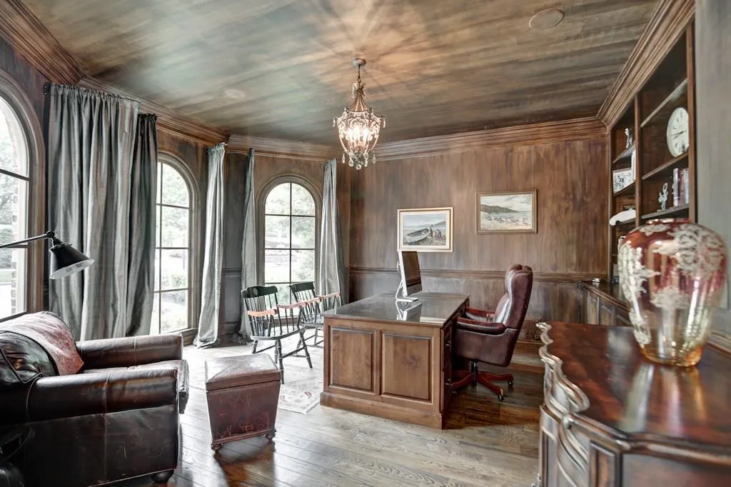 230 Trimble Crest Drive, Atlanta, Georgia 30342, 5 Bedrooms Bedrooms, ,5 BathroomsBathrooms,Residential,Sold,230 Trimble Crest Drive,5838396