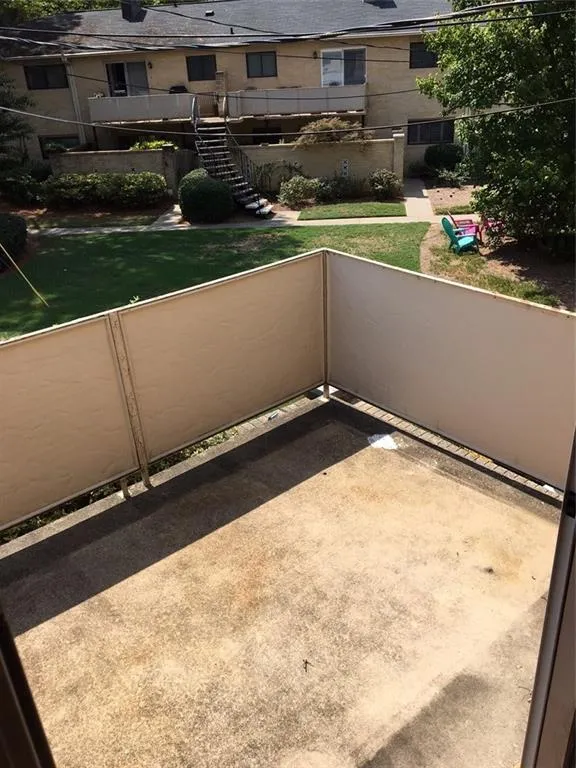 5400 Roswell Road Unit C3, Atlanta, Georgia 30342, 1 Bedroom Bedrooms, ,1 BathroomBathrooms,Residential,Sold,5400 Roswell Road Unit C3,5741302