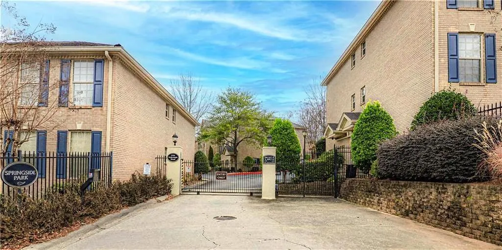 750 Dalrymple Road Unit H2, Atlanta, Georgia 30328, 3 Bedrooms Bedrooms, ,2 BathroomsBathrooms,Residential,Sold,750 Dalrymple Road Unit H2,6855351