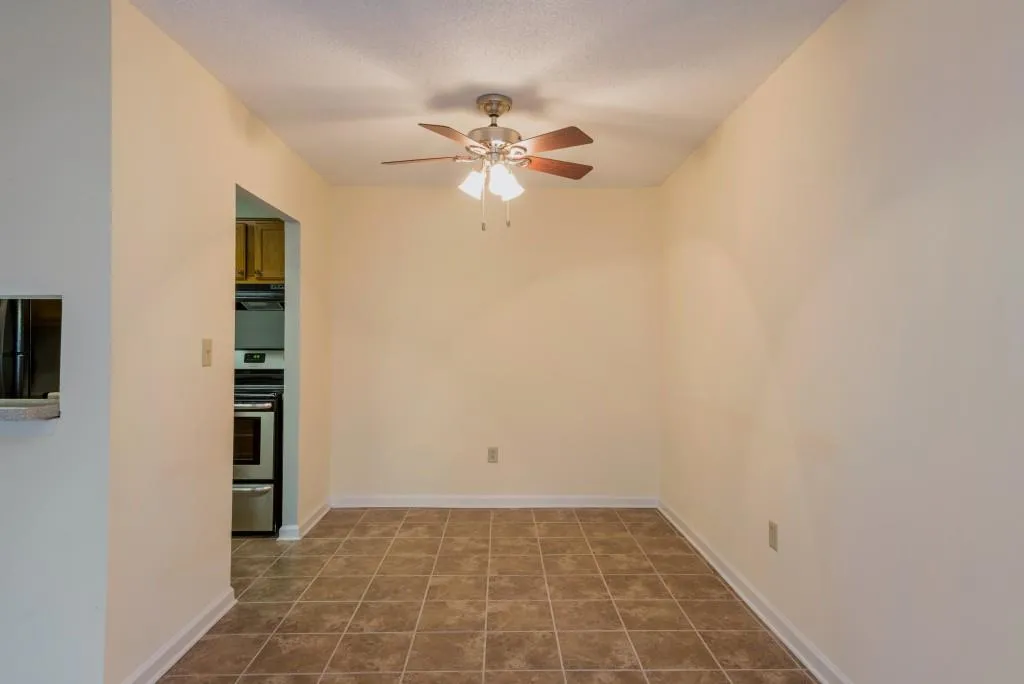 300 Johnson Ferry Road Ne Unit A-407, Atlanta, Georgia 30328, 2 Bedrooms Bedrooms, ,2 BathroomsBathrooms,Residential,Sold,300 Johnson Ferry Road Ne Unit A-407,5905519