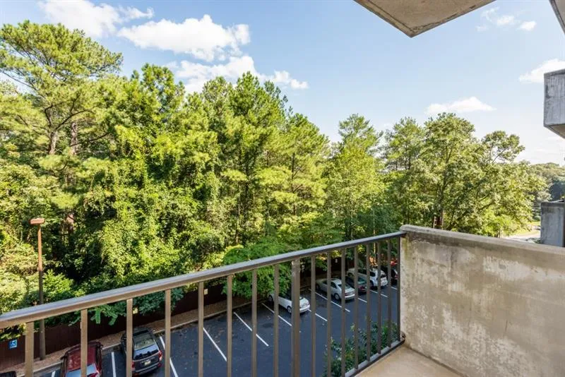 300 Johnson Ferry Road Ne Unit A-407, Atlanta, Georgia 30328, 2 Bedrooms Bedrooms, ,2 BathroomsBathrooms,Residential,Sold,300 Johnson Ferry Road Ne Unit A-407,5905519