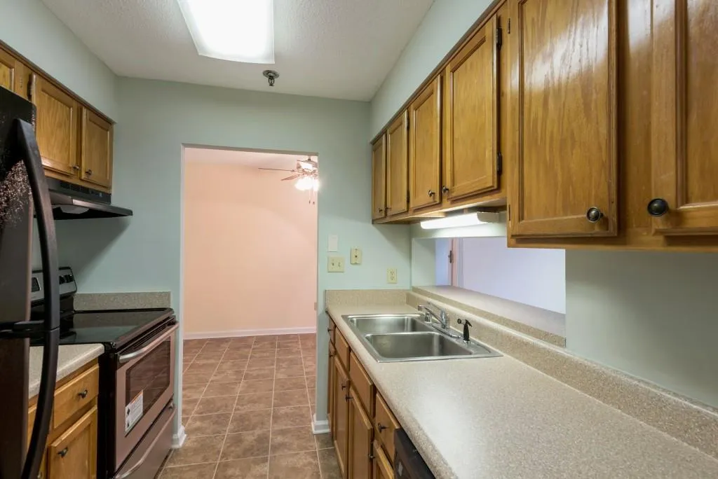 300 Johnson Ferry Road Ne Unit A-407, Atlanta, Georgia 30328, 2 Bedrooms Bedrooms, ,2 BathroomsBathrooms,Residential,Sold,300 Johnson Ferry Road Ne Unit A-407,5905519