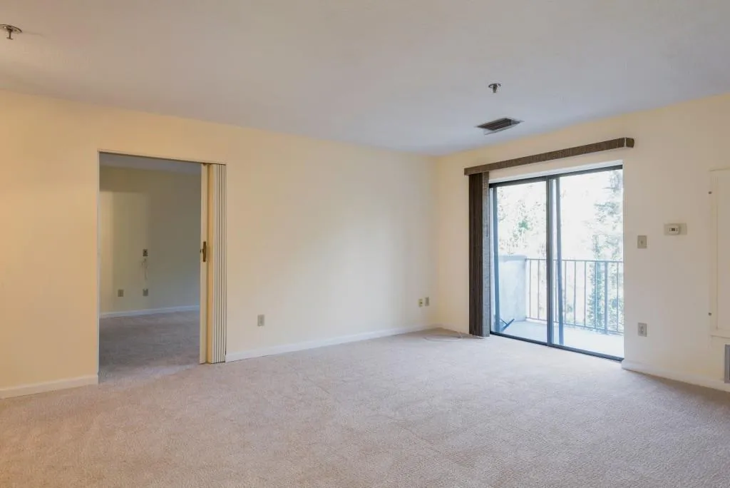 300 Johnson Ferry Road Ne Unit A-407, Atlanta, Georgia 30328, 2 Bedrooms Bedrooms, ,2 BathroomsBathrooms,Residential,Sold,300 Johnson Ferry Road Ne Unit A-407,5905519