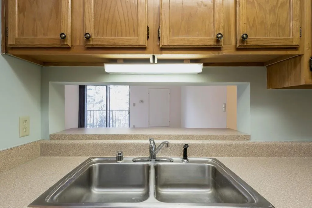 300 Johnson Ferry Road Ne Unit A-407, Atlanta, Georgia 30328, 2 Bedrooms Bedrooms, ,2 BathroomsBathrooms,Residential,Sold,300 Johnson Ferry Road Ne Unit A-407,5905519