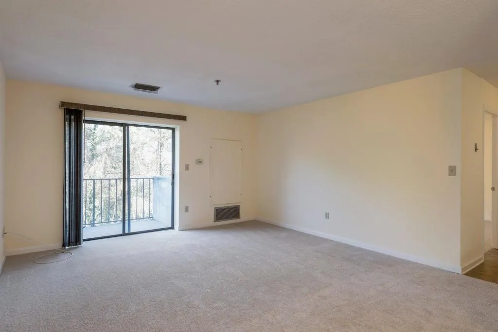 300 Johnson Ferry Road Ne Unit A-407, Atlanta, Georgia 30328, 2 Bedrooms Bedrooms, ,2 BathroomsBathrooms,Residential,Sold,300 Johnson Ferry Road Ne Unit A-407,5905519