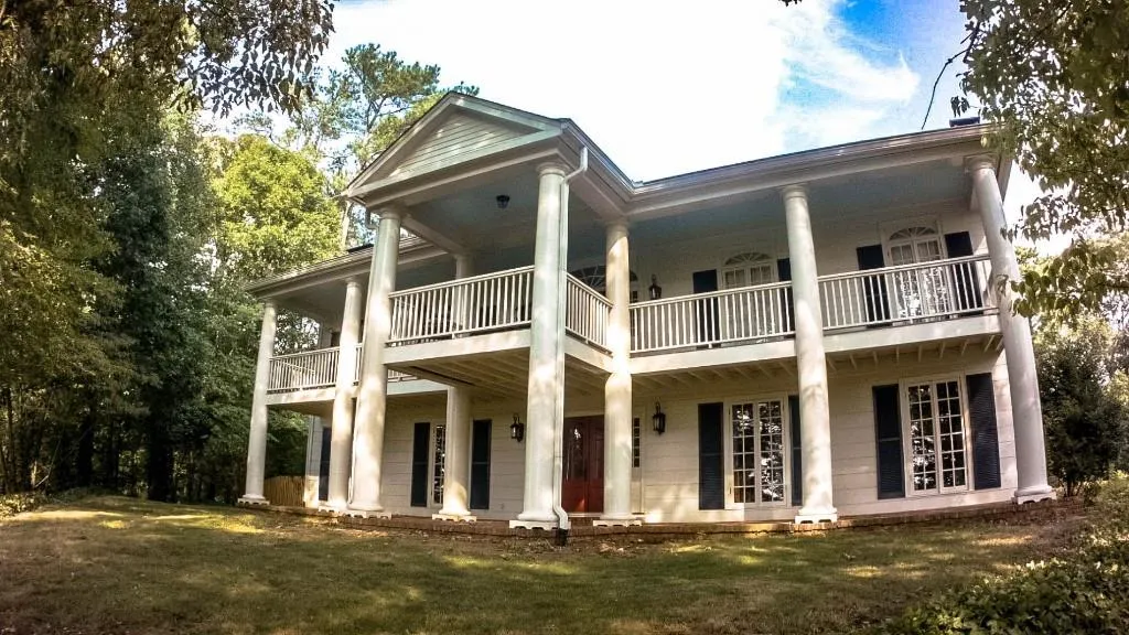 230 River North Drive, Sandy Springs, Georgia 30328, 5 Bedrooms Bedrooms, ,4 BathroomsBathrooms,Residential,Sold,230 River North Drive,5586763