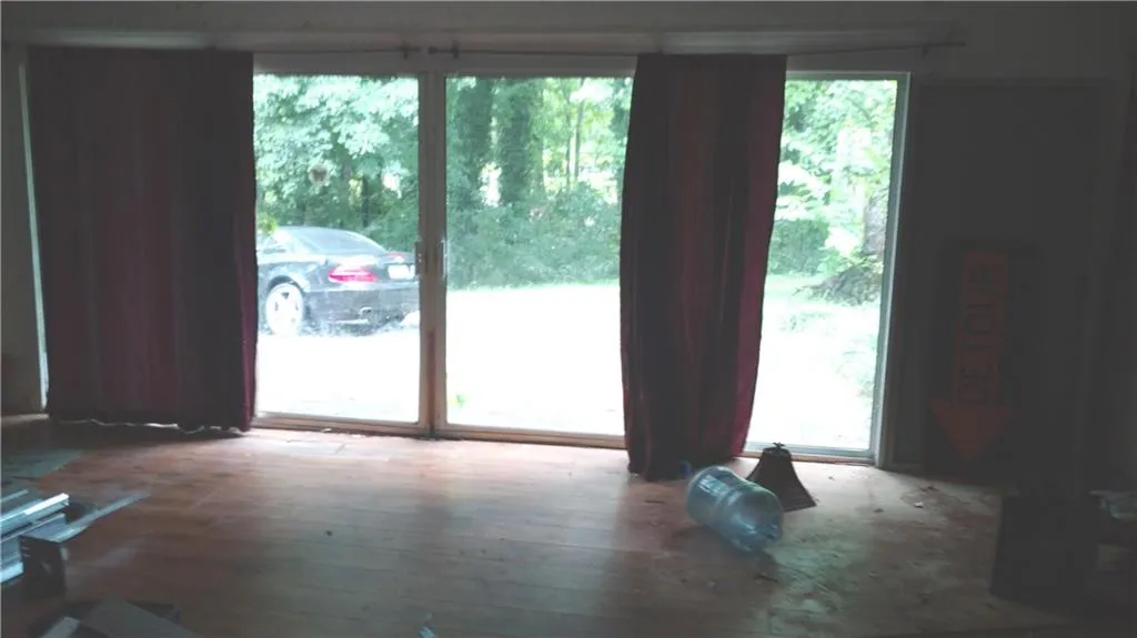 566 Coldstream Court, Sandy Springs, Georgia 30328, 4 Bedrooms Bedrooms, ,2 BathroomsBathrooms,Residential,Sold,566 Coldstream Court,5906669