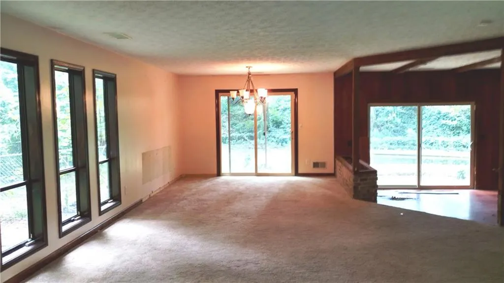 566 Coldstream Court, Sandy Springs, Georgia 30328, 4 Bedrooms Bedrooms, ,2 BathroomsBathrooms,Residential,Sold,566 Coldstream Court,5906669