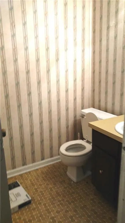 566 Coldstream Court, Sandy Springs, Georgia 30328, 4 Bedrooms Bedrooms, ,2 BathroomsBathrooms,Residential,Sold,566 Coldstream Court,5906669