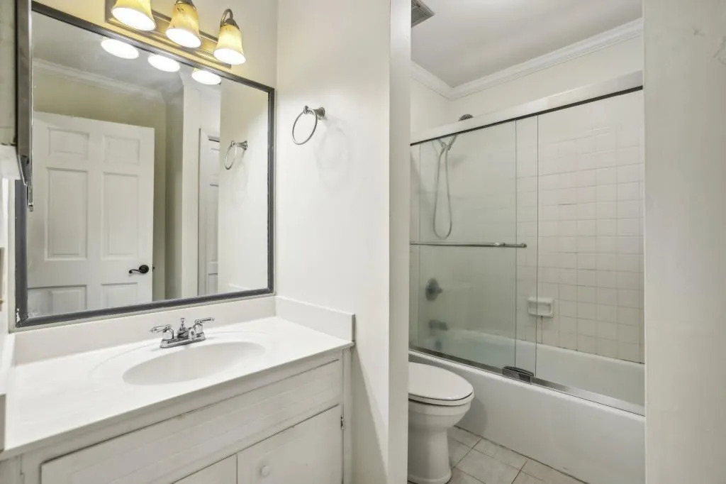 Second Full Bathroom
