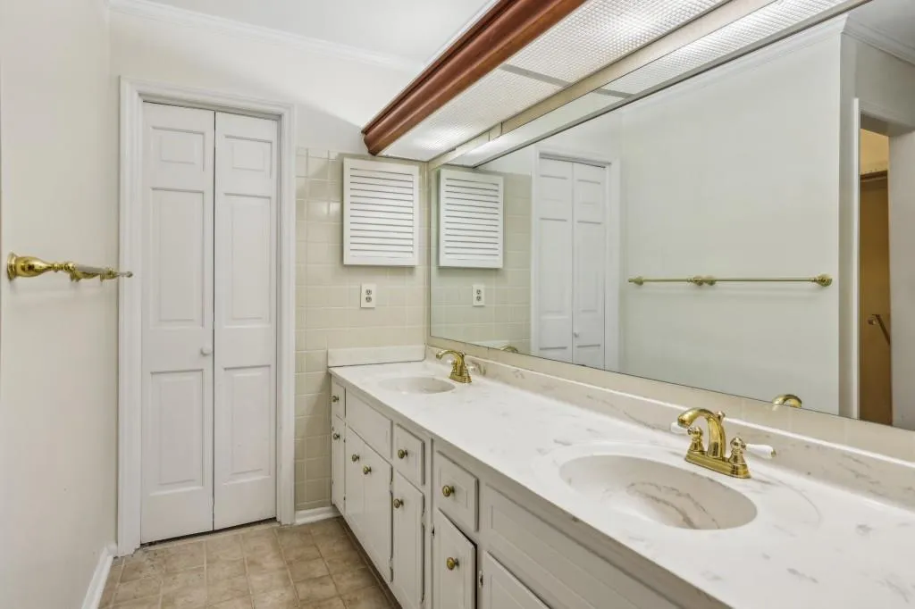 Primary Ensuite