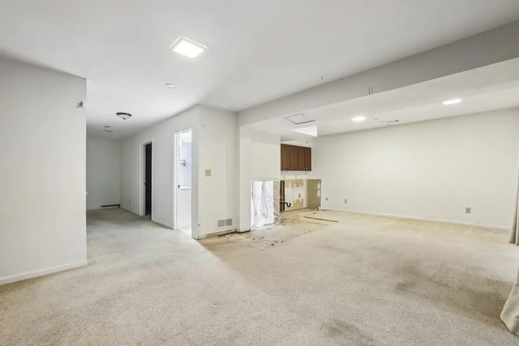 Large Recreational Room