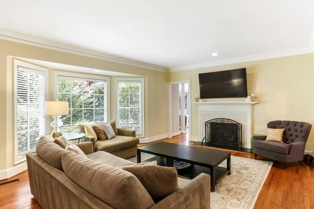 3112 Marne Drive Nw, Atlanta, Georgia 30305, 4 Bedrooms Bedrooms, ,4 BathroomsBathrooms,Residential,Sold,3112 Marne Drive Nw,5889547