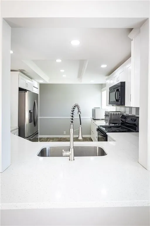 82 Dunwoody Springs Drive, Atlanta, Georgia 30328, 3 Bedrooms Bedrooms, ,2 BathroomsBathrooms,Residential,Sold,82 Dunwoody Springs Drive,6884892