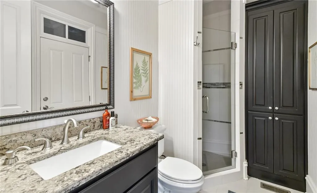 5370 High Point Manor, Atlanta, Georgia 30342, 6 Bedrooms Bedrooms, ,7 BathroomsBathrooms,Residential,Sold,5370 High Point Manor,6669447