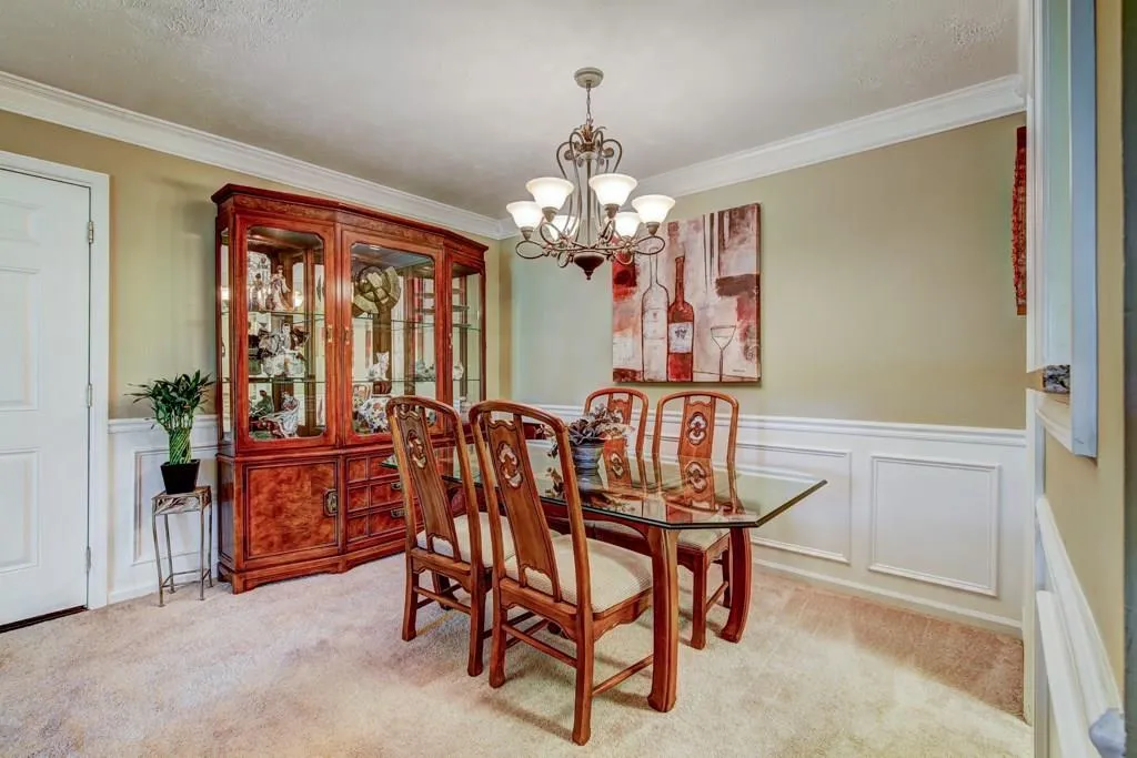 725 Dalrymple Road Unit 8h, Sandy Springs, Georgia 30328, 2 Bedrooms Bedrooms, ,2 BathroomsBathrooms,Residential,Sold,725 Dalrymple Road Unit 8h,6088975
