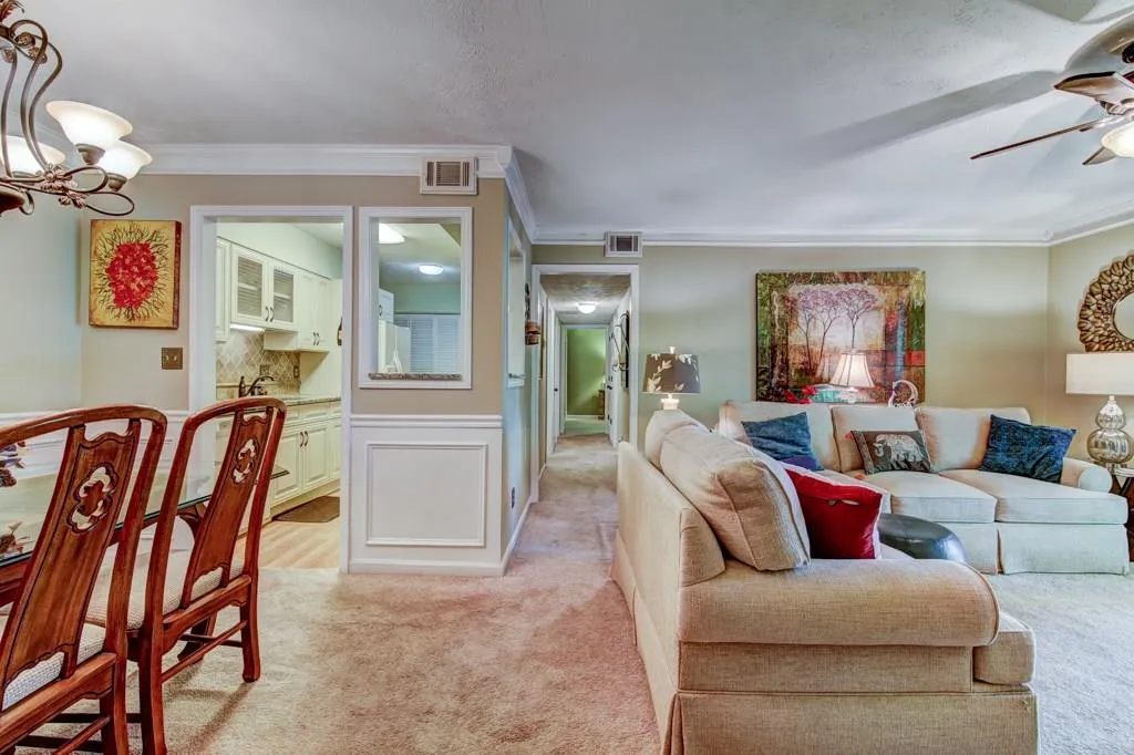 725 Dalrymple Road Unit 8h, Sandy Springs, Georgia 30328, 2 Bedrooms Bedrooms, ,2 BathroomsBathrooms,Residential,Sold,725 Dalrymple Road Unit 8h,6088975