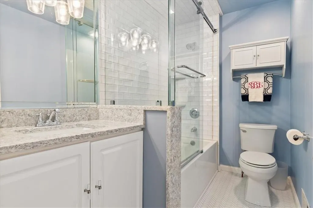 5280 Chemin De Vie, Atlanta, Georgia 30342, 3 Bedrooms Bedrooms, ,2 BathroomsBathrooms,Residential,Sold,5280 Chemin De Vie,7418685