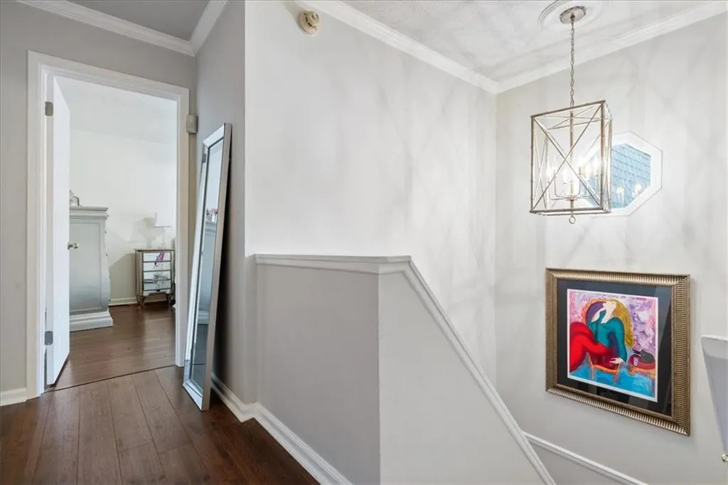 5280 Chemin De Vie, Atlanta, Georgia 30342, 3 Bedrooms Bedrooms, ,2 BathroomsBathrooms,Residential,Sold,5280 Chemin De Vie,7418685