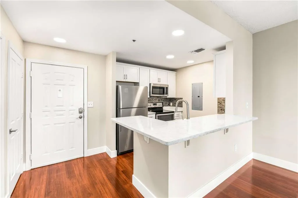 1101 Juniper Street Ne Unit 925, Atlanta, Georgia 30309, 1 Bedroom Bedrooms, ,1 BathroomBathrooms,Residential,For Sale,1101 Juniper Street Ne Unit 925,7635921