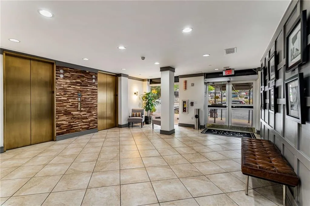 1101 Juniper Street Ne Unit 925, Atlanta, Georgia 30309, 1 Bedroom Bedrooms, ,1 BathroomBathrooms,Residential,For Sale,1101 Juniper Street Ne Unit 925,7635921