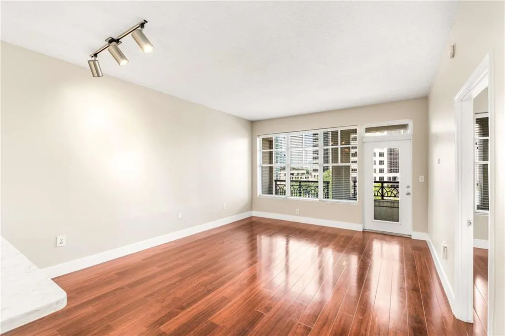 1101 Juniper Street Ne Unit 925, Atlanta, Georgia 30309, 1 Bedroom Bedrooms, ,1 BathroomBathrooms,Residential,For Sale,1101 Juniper Street Ne Unit 925,7635921