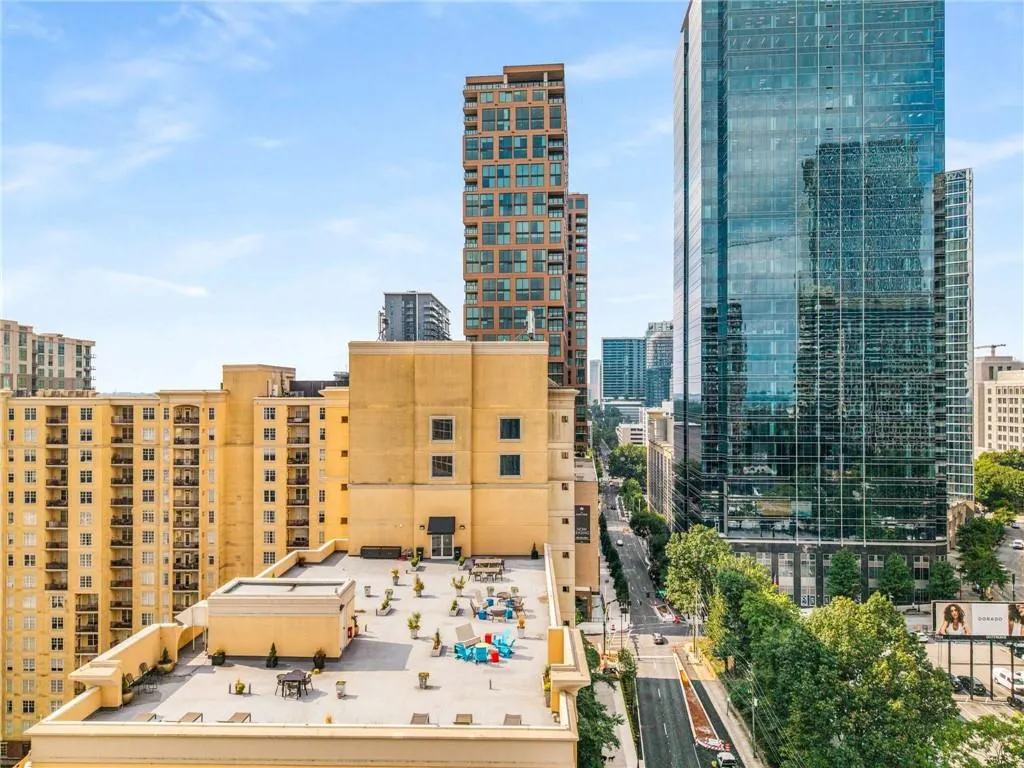 1101 Juniper Street Ne Unit 925, Atlanta, Georgia 30309, 1 Bedroom Bedrooms, ,1 BathroomBathrooms,Residential,For Sale,1101 Juniper Street Ne Unit 925,7635921