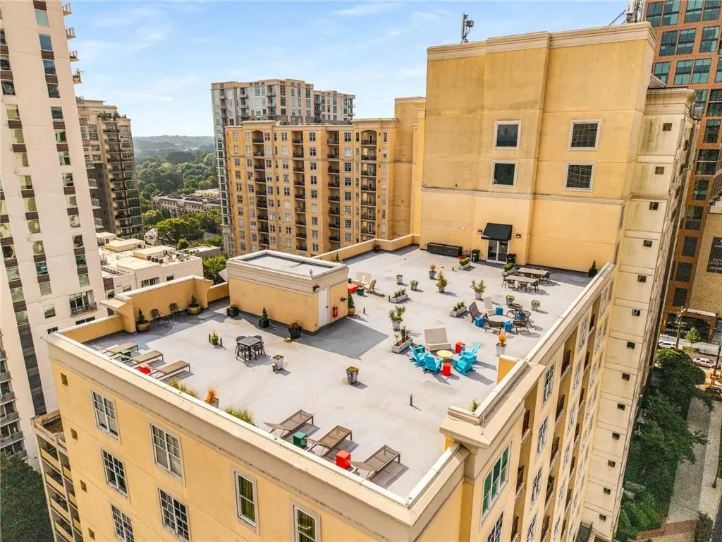 1101 Juniper Street Ne Unit 925, Atlanta, Georgia 30309, 1 Bedroom Bedrooms, ,1 BathroomBathrooms,Residential,For Sale,1101 Juniper Street Ne Unit 925,7635921
