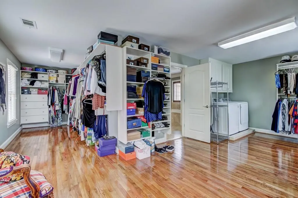 7937 Stratford Lane, Sandy Springs, Georgia 30350, 5 Bedrooms Bedrooms, ,5 BathroomsBathrooms,Residential,Sold,7937 Stratford Lane,6041273