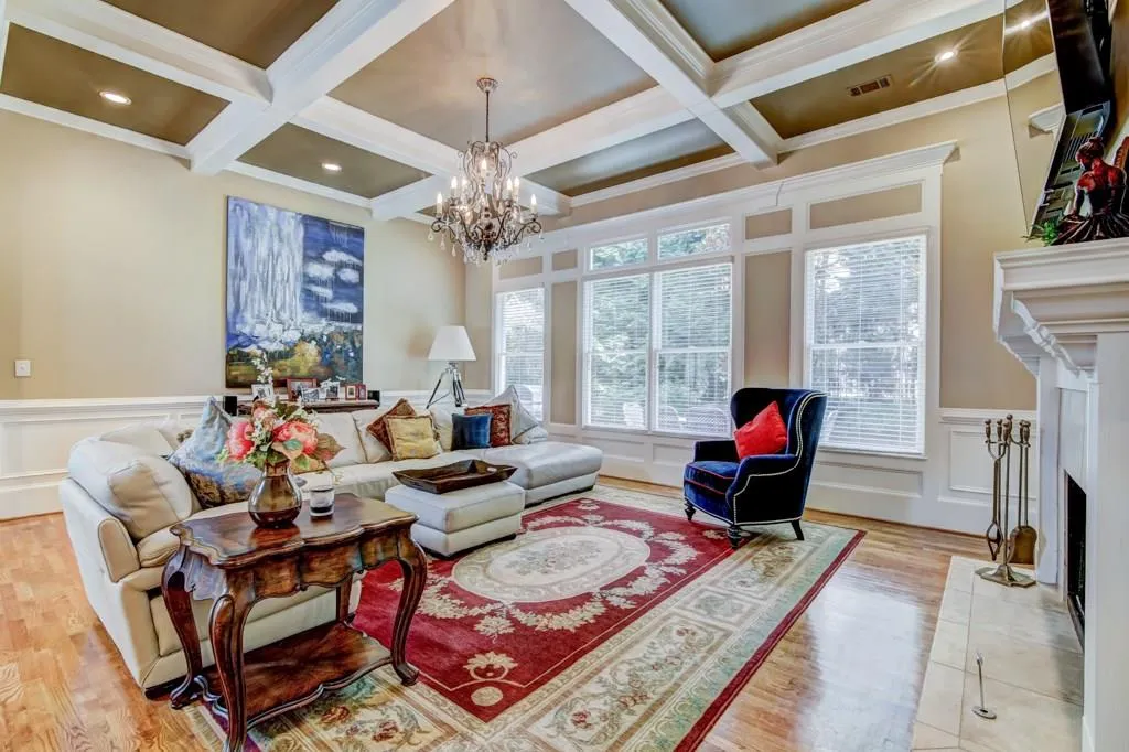 7937 Stratford Lane, Sandy Springs, Georgia 30350, 5 Bedrooms Bedrooms, ,5 BathroomsBathrooms,Residential,Sold,7937 Stratford Lane,6041273