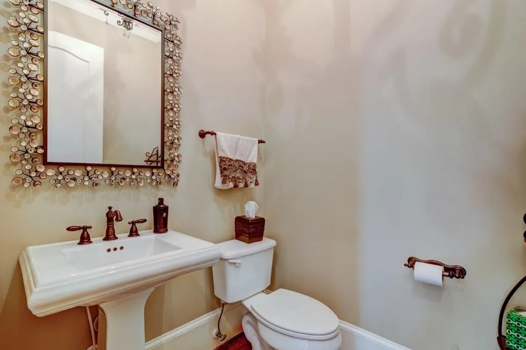 7937 Stratford Lane, Sandy Springs, Georgia 30350, 5 Bedrooms Bedrooms, ,5 BathroomsBathrooms,Residential,Sold,7937 Stratford Lane,6041273