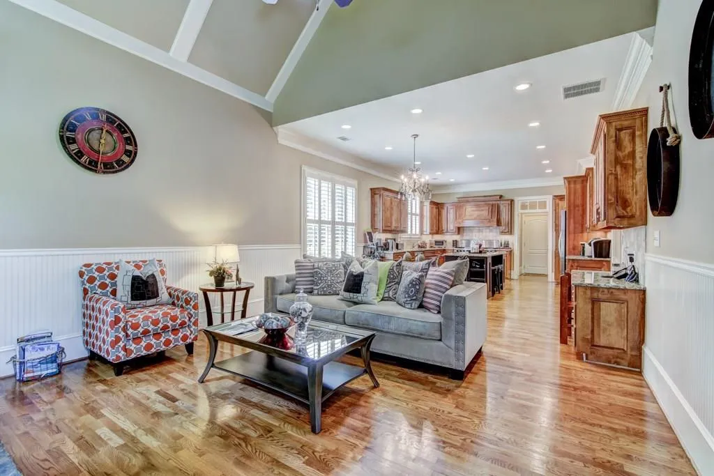 7937 Stratford Lane, Sandy Springs, Georgia 30350, 5 Bedrooms Bedrooms, ,5 BathroomsBathrooms,Residential,Sold,7937 Stratford Lane,6041273