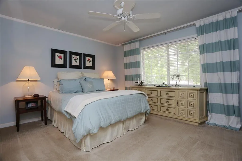 6940 Roswell Road Unit 16b, Atlanta, Georgia 30328, 2 Bedrooms Bedrooms, ,1 BathroomBathrooms,Residential,Sold,6940 Roswell Road Unit 16b,5868708