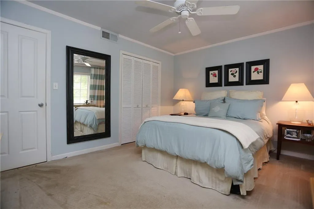 6940 Roswell Road Unit 16b, Atlanta, Georgia 30328, 2 Bedrooms Bedrooms, ,1 BathroomBathrooms,Residential,Sold,6940 Roswell Road Unit 16b,5868708