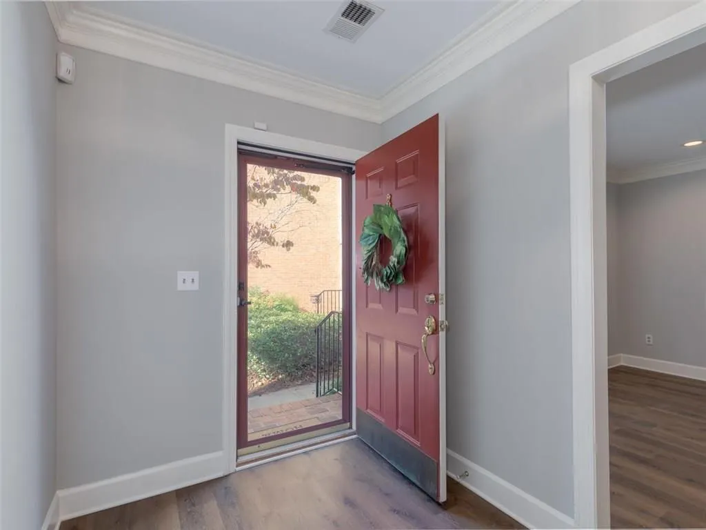 8 Mount Vernon Circle, Atlanta, Georgia 30338, 2 Bedrooms Bedrooms, ,2 BathroomsBathrooms,Residential,Sold,8 Mount Vernon Circle,6093757