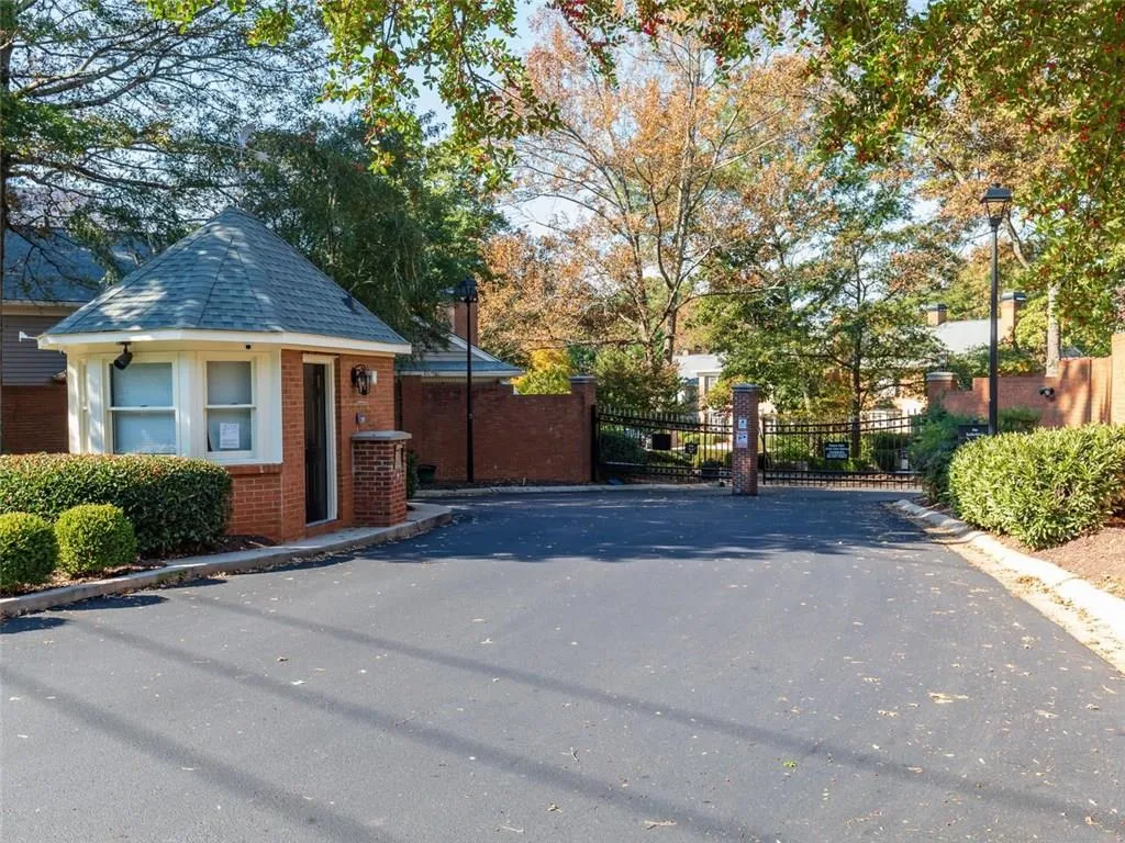 8 Mount Vernon Circle, Atlanta, Georgia 30338, 2 Bedrooms Bedrooms, ,2 BathroomsBathrooms,Residential,Sold,8 Mount Vernon Circle,6093757
