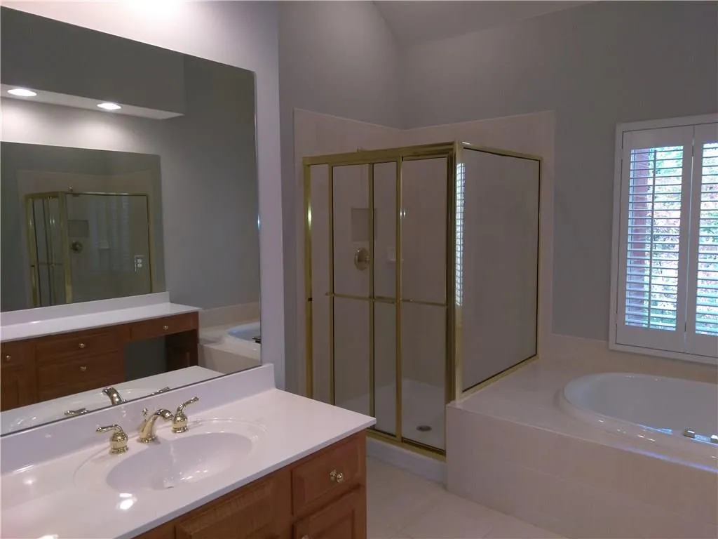 7 Carrington Way, Sandy Springs, Georgia 30328, 2 Bedrooms Bedrooms, ,2 BathroomsBathrooms,Residential,Sold,7 Carrington Way,5935538