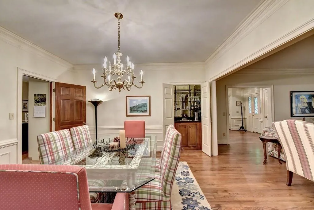 9400 Huntcliff Trace, Atlanta, Georgia 30350, 4 Bedrooms Bedrooms, ,4 BathroomsBathrooms,Residential,Sold,9400 Huntcliff Trace,6724289