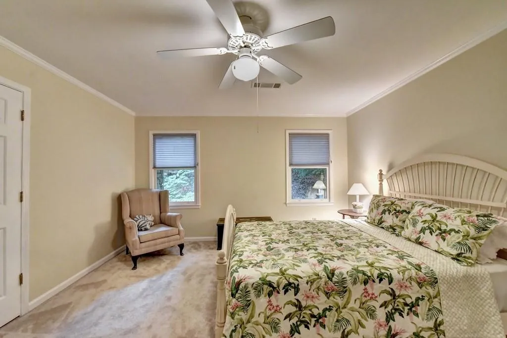 9400 Huntcliff Trace, Atlanta, Georgia 30350, 4 Bedrooms Bedrooms, ,4 BathroomsBathrooms,Residential,Sold,9400 Huntcliff Trace,6724289