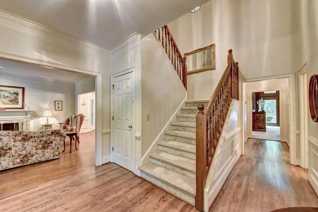 9400 Huntcliff Trace, Atlanta, Georgia 30350, 4 Bedrooms Bedrooms, ,4 BathroomsBathrooms,Residential,Sold,9400 Huntcliff Trace,6724289