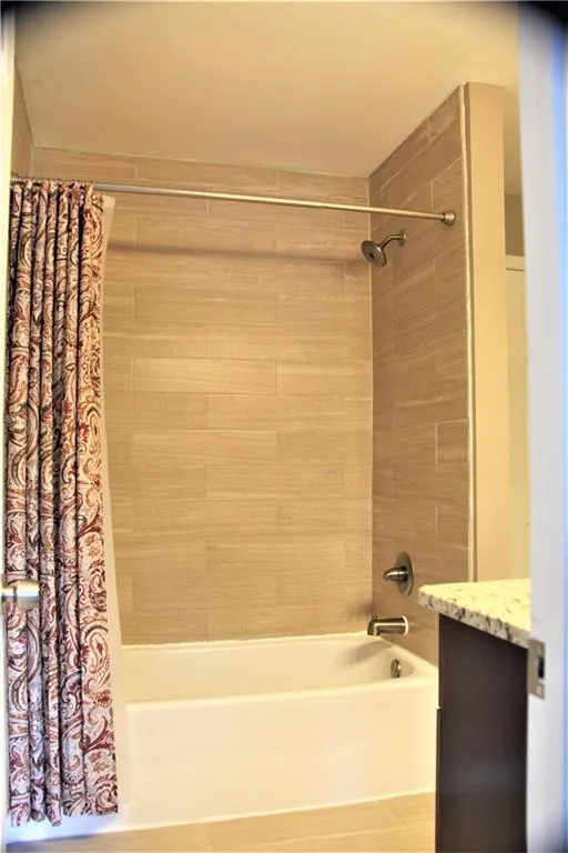 265 Winding River Drive Unit G, Atlanta, Georgia 30350, 2 Bedrooms Bedrooms, ,1 BathroomBathrooms,Residential,Sold,265 Winding River Drive Unit G,6887761